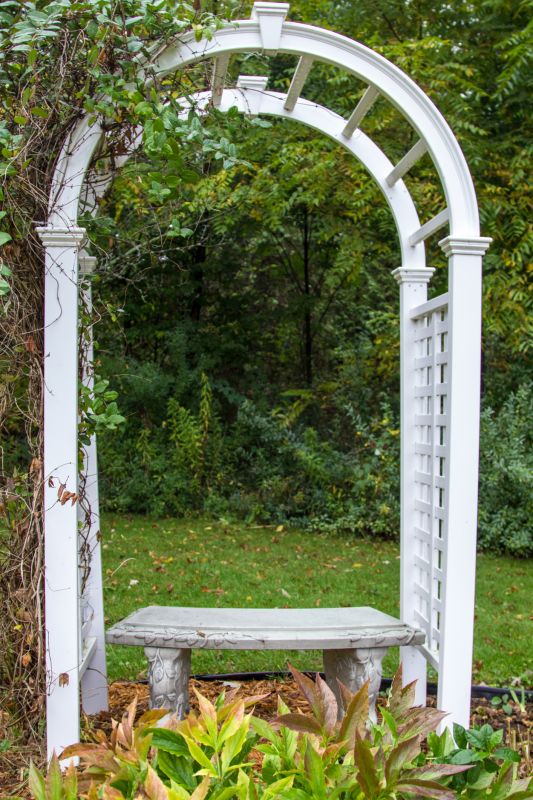 Privacy Arbor Installation in Conroe, TX